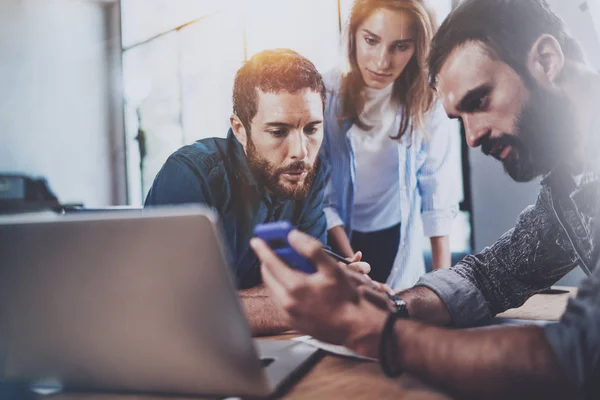 Zakelijke team op werkproces — Stockfoto