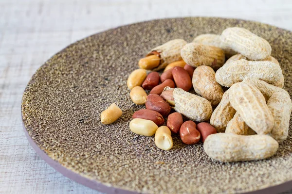 Rohe Erdnüsse aus nächster Nähe — Stockfoto