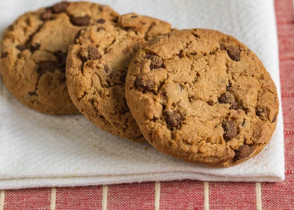 Galletas con chips de chocolate —  Fotos de Stock