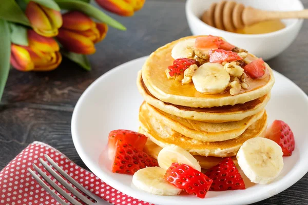 Healthy Breakfast Table Homemade Pancakes Exotic Fruits Coffee — Stock Photo, Image