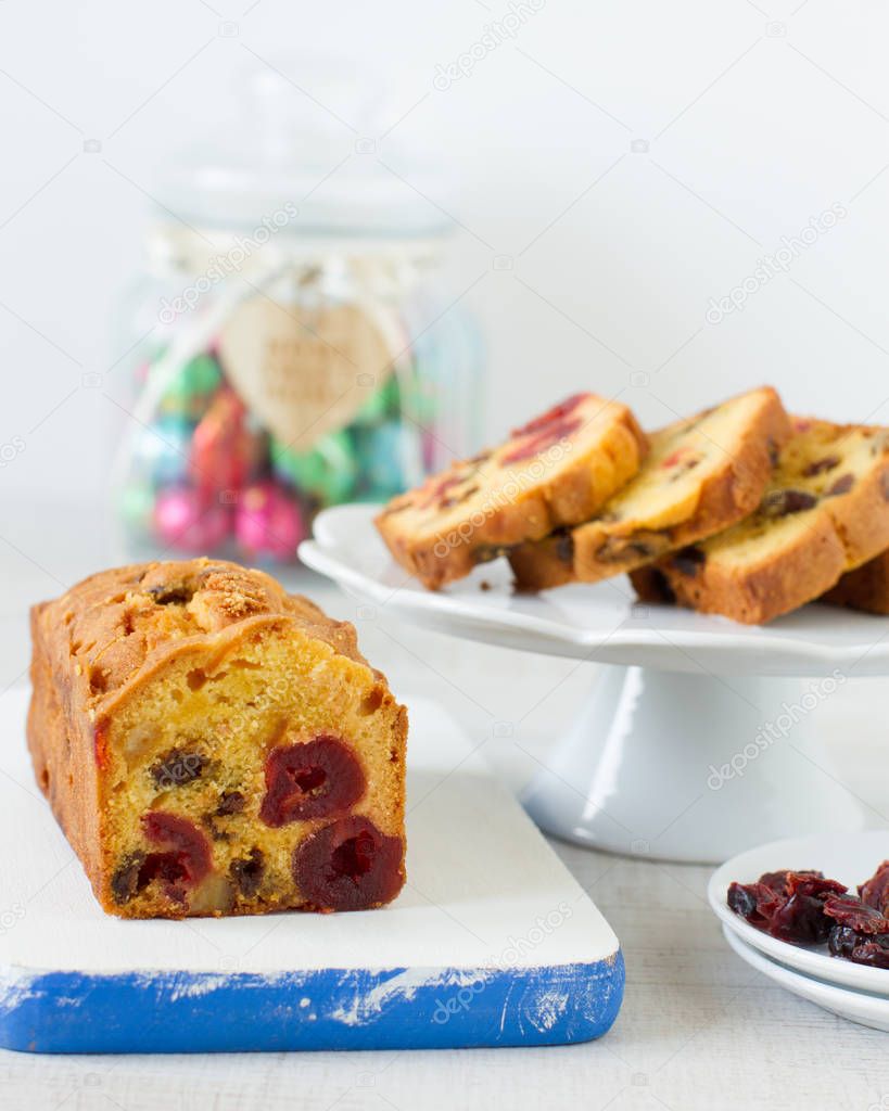  Traditional berry fruits pound cake for breakfast and tea