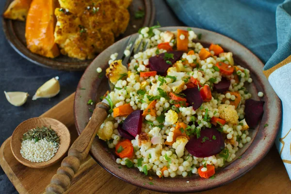 Light Healthy Dietary Vegan Dish Couscous Fresh Baked Vegetables — Stock Photo, Image