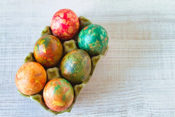 Modern Marble Brown Red Easter Eggs Painted Organic Onion Rustic — Stock Photo, Image