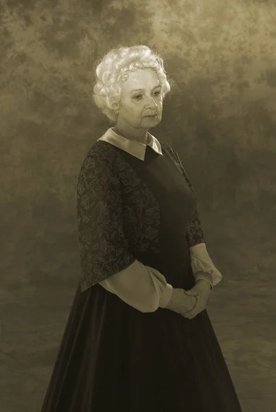 Retrato de una mujer del siglo XIX — Foto de Stock