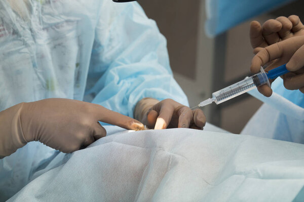 Crystalline lens replaceable surgical method