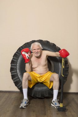 Yaşlı bir boksör portresi
