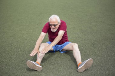 Komuta sizde açık bir stadyumda egzersiz
