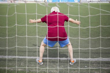 Komuta sizde açık bir stadyumda egzersiz