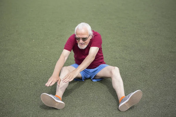 Komuta sizde açık bir stadyumda egzersiz