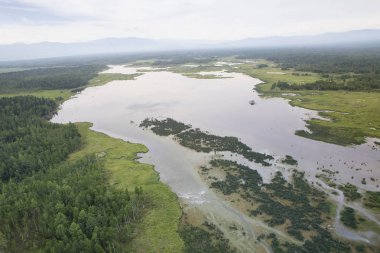 Nehirler ve göller yükseklikten