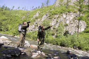 Ormancılar toprakları bir yol yapmak