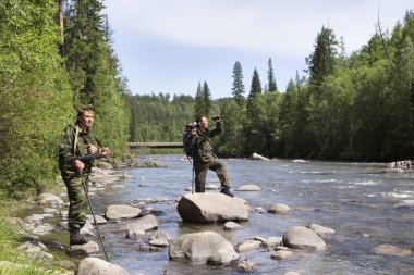 Ormancılar toprakları bir yol yapmak
