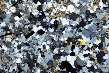 Kaya polarize ışık renkli mikro kristalleri