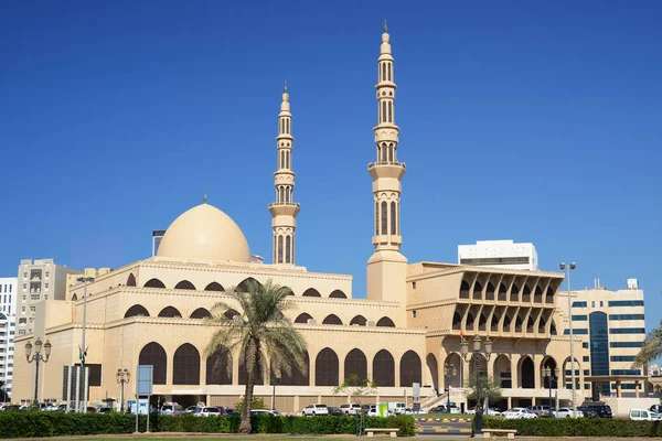 Mezquita Rey Faisal en Sharjah — Foto de Stock