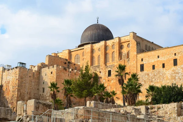 イスラエルのエルサレムの旧市街にあるアル アクサ モスク — ストック写真