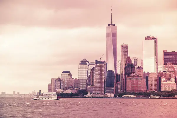 Bajo Manhattan desde ferry — Foto de Stock