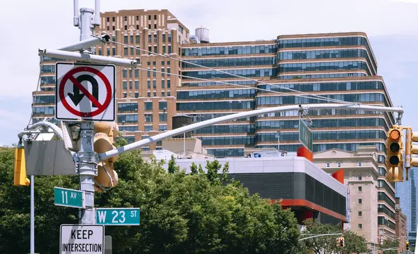 Traffic lights in New York City