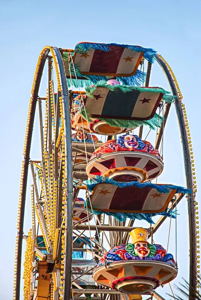 Messe Spaß im Luna Park — Stockfoto