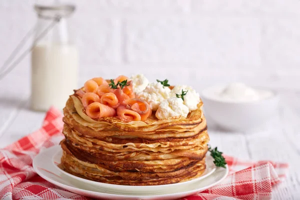 Thin Crepe Pancakes Salmon Fish Cream Cheese Thyme Traditional Russian — Stock Photo, Image
