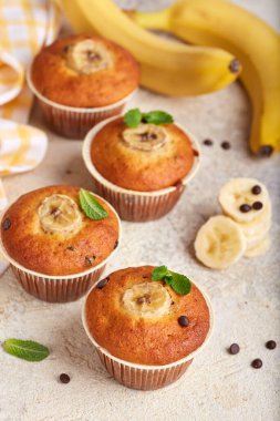 Çikolatalı muzlu kekler. Nefis ev yapımı tatlı tatlı. 