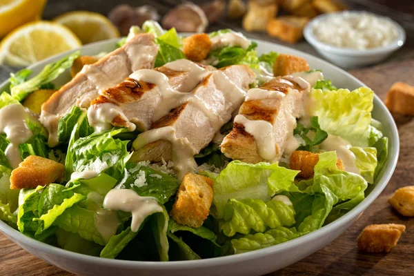 Kylling caesar salat - Stock-foto