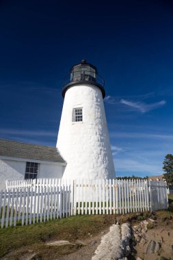 Pemaquid nokta feneri kayalık sahil kaya oluşumları yukarıda