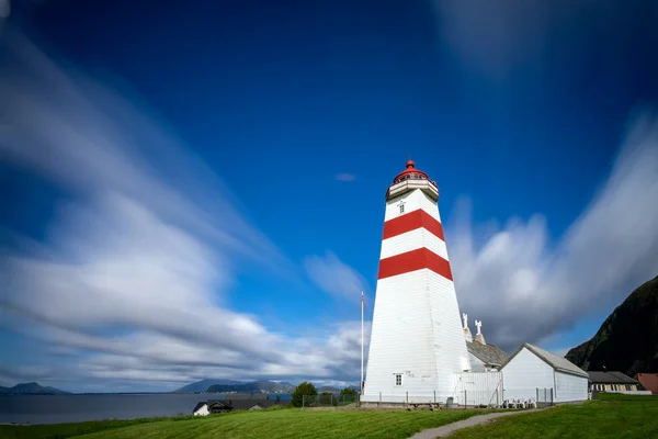 The lighthouse of Alnes, Godoy island — Stock Photo, Image