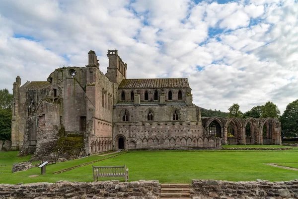 Melrose abbey, İskoçya