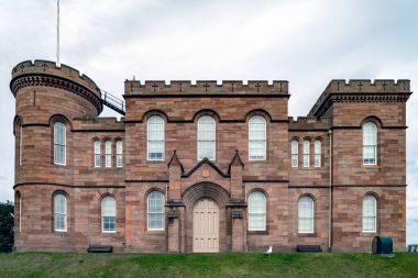 Inverness Castle batıdan