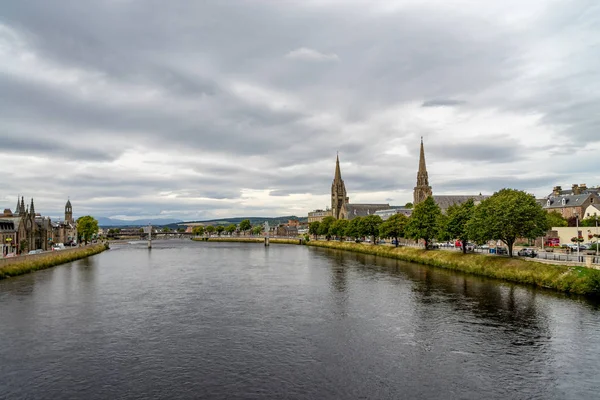 Inverness adlı yaz, İskoçya bulutlu hava — Stok fotoğraf