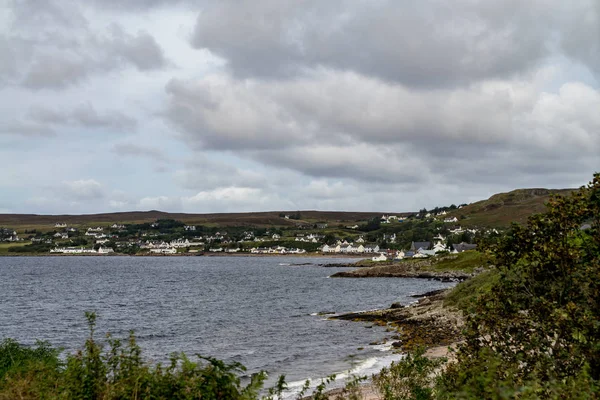 A aldeia costeira de Gairloch nas remotas Terras Altas da Escócia — Fotografia de Stock