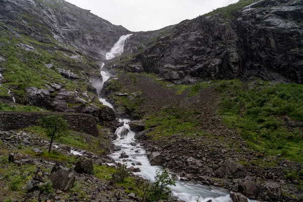 Norwegian mountain road. Trollstigen. Stigfossen waterfall — Stock Photo, Image