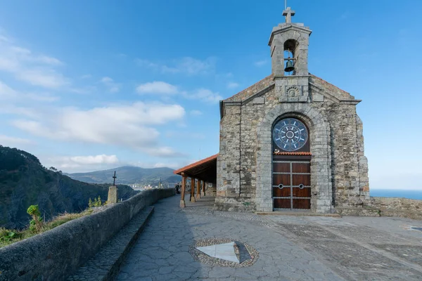 San juan de Gaztelugatxe i Baskien, Spanien Royaltyfria Stockfoton