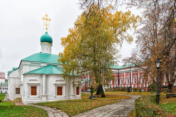 Convento Novodevichy en Moscú —  Fotos de Stock