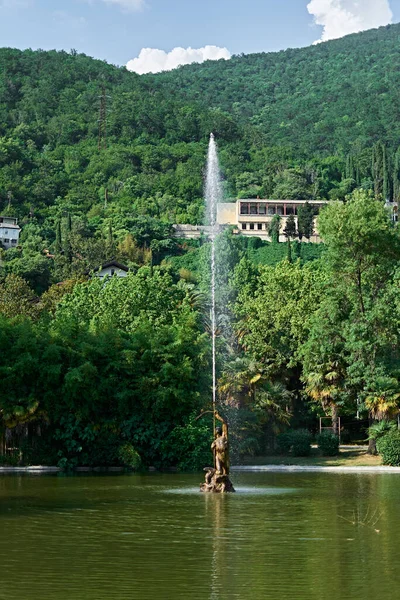  Abhazya 'nın yeşil doğası                             