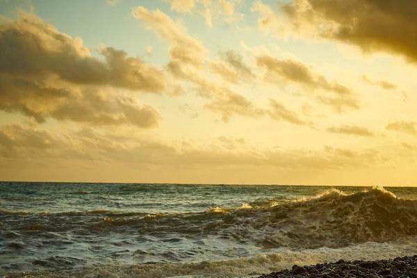                                Denizin şaşırtıcı gün batımı