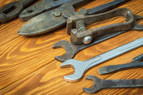 Rusty Old Tools Stacked Work Vintage Wood Background — Stock Photo, Image
