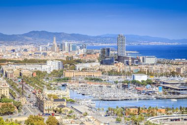Barcelona panorama ile Port Vell Barcelona, İspanya