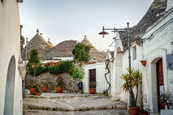 Trulli παραδοσιακά σπίτια στην Arbelobello, Απουλία, Ιταλία — Φωτογραφία Αρχείου