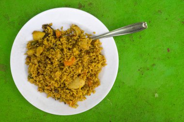 Pilavı beyaz tabakta, Kenya