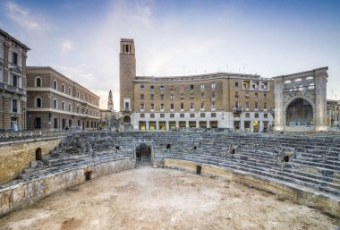 Antik amfitiyatro Lecce, İtalya