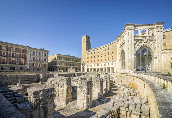 Starověký amfiteátr Lecce, Puglia, Itálie — Stock fotografie