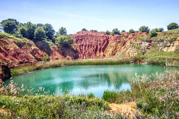 Bauxite Quarry Lake en Otranto, Italia —  Fotos de Stock