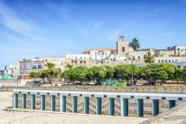 Otranto kumlu plaj ve tarihi mekanlara, Apulia, İtalya