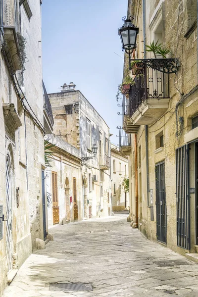 Charmante straat van historische Lecce, Puglia, dan — Stockfoto