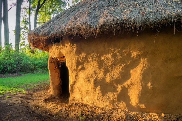 Traditional tribal Kenyan rural house, Bomas of Kenya, Nairobi — Stock Photo, Image