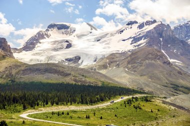 Jasper National Park, Alberta, Kanada buz kitlesi ile Dağları