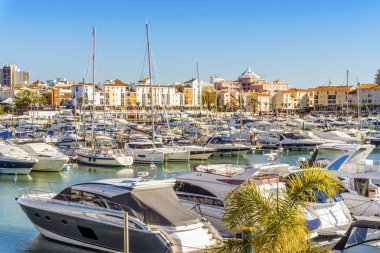 Tam turistik Vilamoura, Algarve'deki/daki oteller lüks yat Marina,