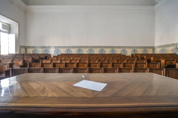 Empty auditorium in old university — Stock Photo, Image