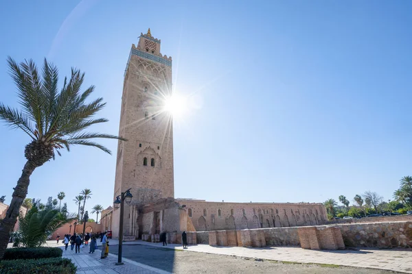 Mezquita del siglo XII en el casco antiguo de Marrakech, Marruecos — Foto de Stock
